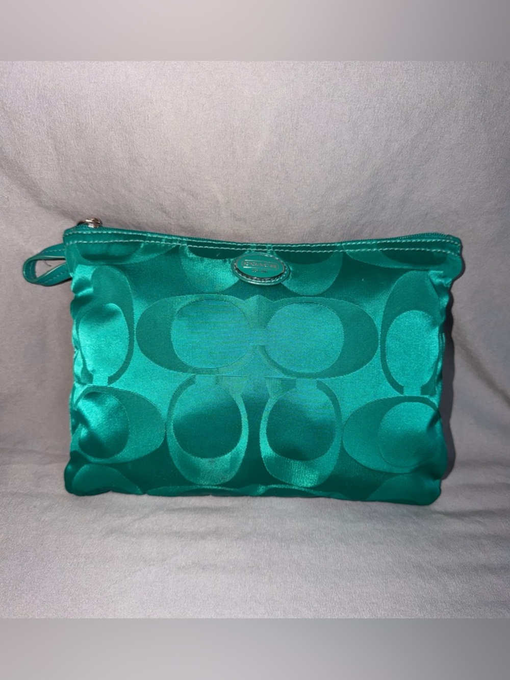 Coach 💚 Satin Signature Wristlet in Teal Green